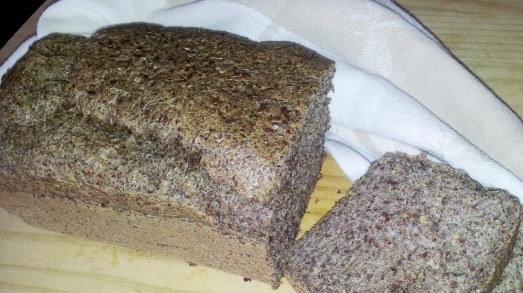 Low-Carb Flaxseed Bread